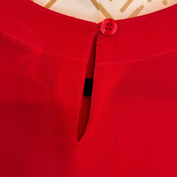 Vintage Anna & Frank Blouse Women M Red 100% Silk Short Sleeve Top Retro Elegant - Picture 3 of 9